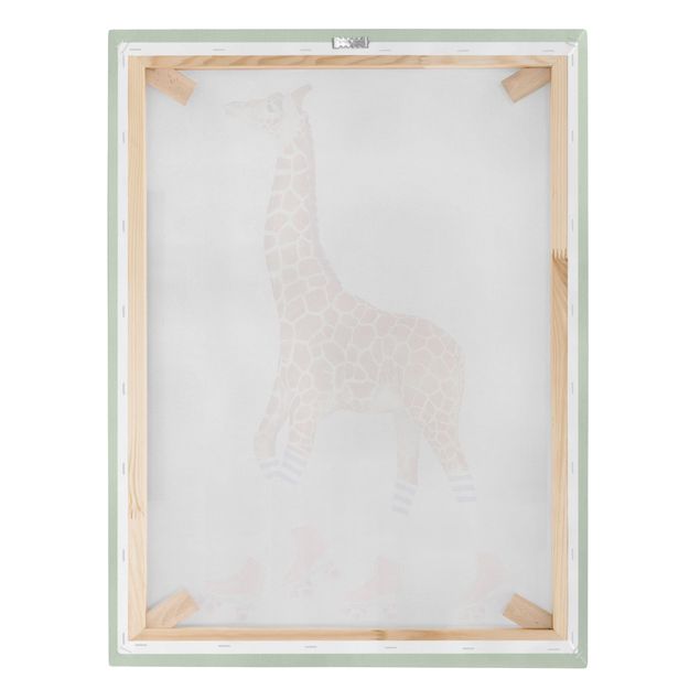 Leinwandbild - Jonas Loose - Giraffe mit Rollschuhen - Hochformat 4:3