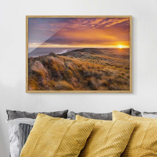 Moderne Bilder mit Rahmen Sonnenaufgang am Strand auf Sylt