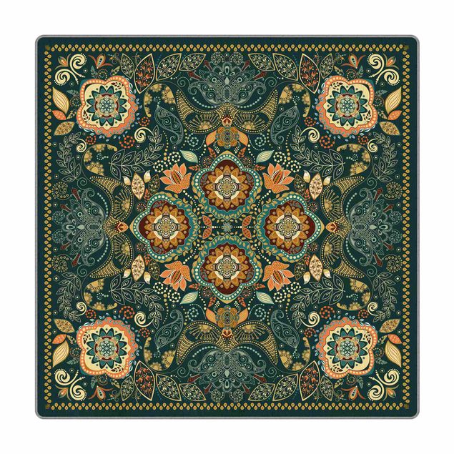 Teppich - Detailliertes Boho Muster in Grün
