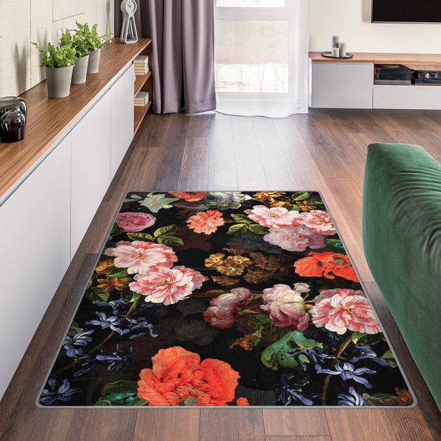 Moderner Teppich Dunkles Blumenbouquet