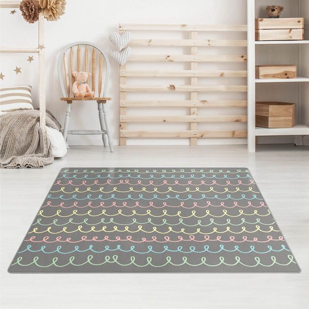 Teppiche groß Gezeichnete Pastellfarbene Kringellinien auf Grau