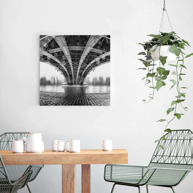 Glasbild schwarz-weiß Under The Iron Bridge