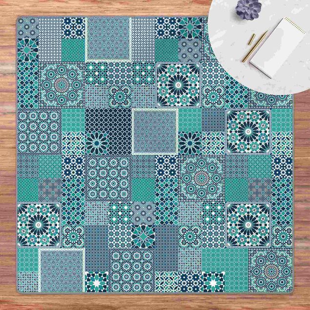 grosser Teppich Marokkanische Mosaikfliesen türkis blau