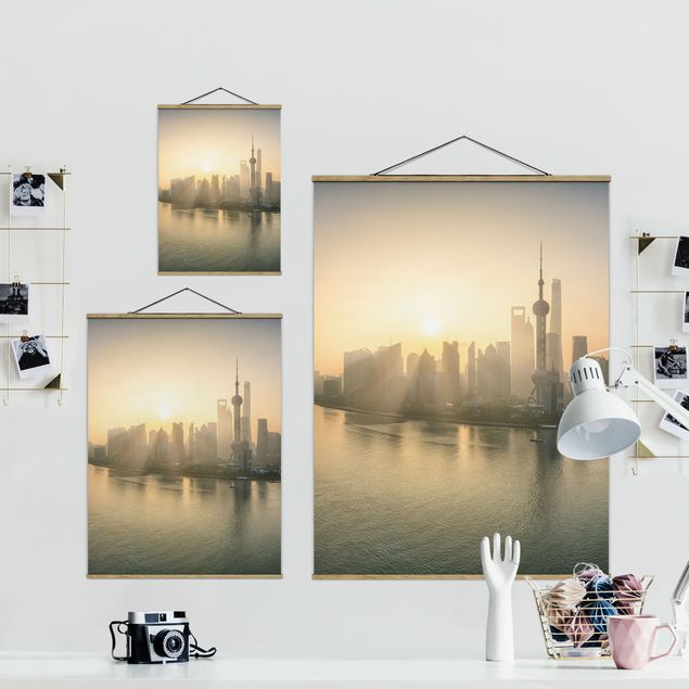 Stoffbild mit Posterleisten - Pudong bei Sonnenaufgang - Hochformat 3:4