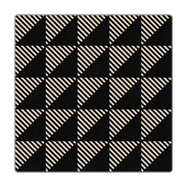 Teppich - Schwarze Dreiecke und Streifen auf Beige