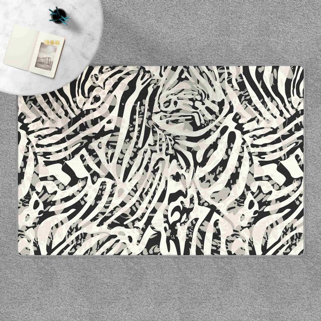 Teppich schwarz-weiß Zebramuster in Grautönen