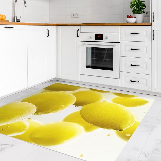 Moderner Teppich Zitronen im Wasser