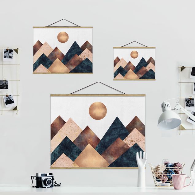 Stoffbild mit Posterleisten - Elisabeth Fredriksson - Geometrische Berge Bronze - Querformat 4:3