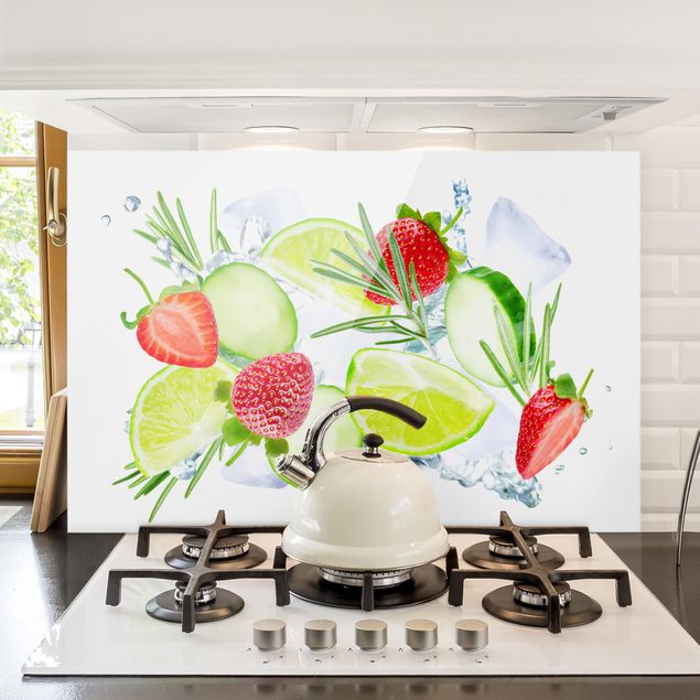 Spritzschutz Küche Erdbeeren Limetten Eiswürfel Splash