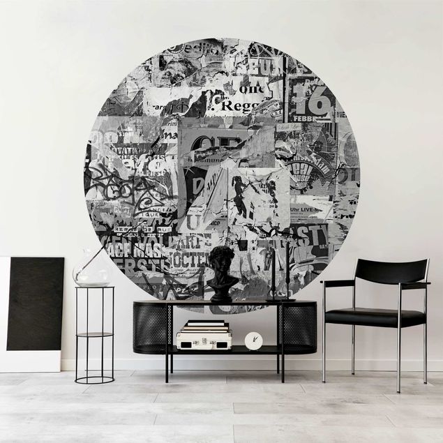 Runde Tapete selbstklebend - Alte Plakatwand II Schwarz-Weiß
