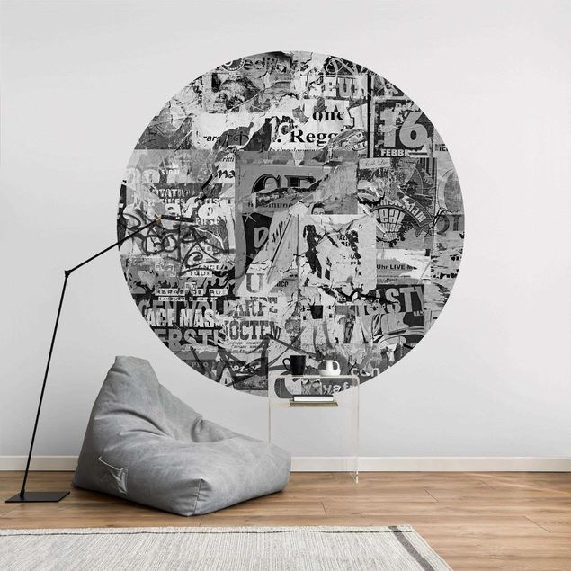 Runde Tapete selbstklebend - Alte Plakatwand II Schwarz-Weiß