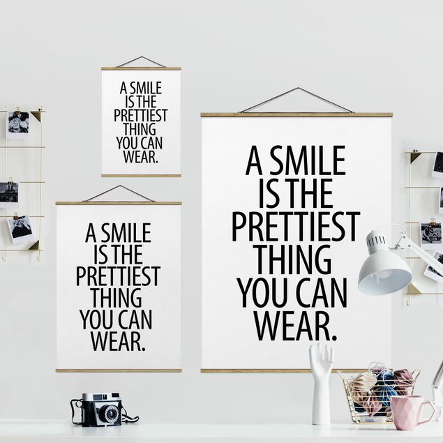 Stoffbild mit Posterleisten - A Smile is the prettiest thing Sans Serif - Hochformat 3:4