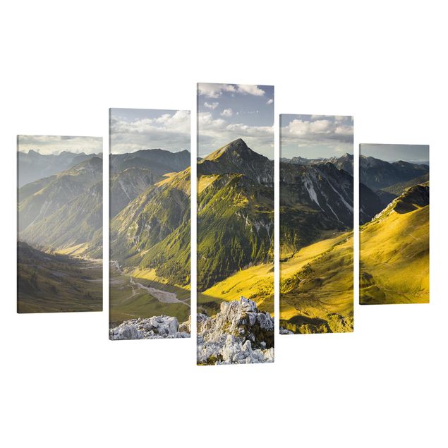 schöne Bilder Berge und Tal der Lechtaler Alpen in Tirol