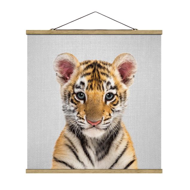 Stoffbild mit Posterleisten - Baby Tiger Thor - Quadrat 1:1