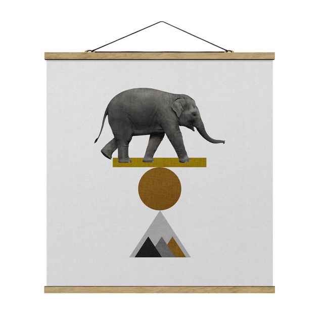Stoffbild mit Posterleisten - Balancekunst Elefant - Quadrat 1:1