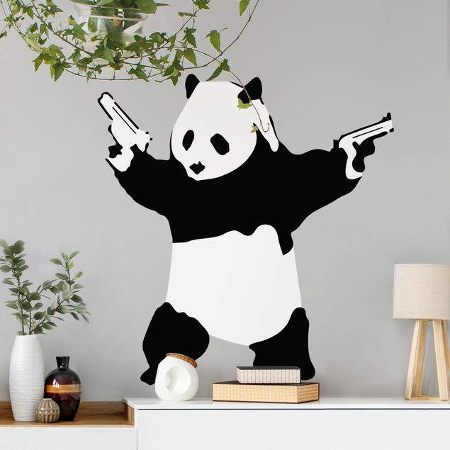 Wandtattoo Panda mit Pistolen - Brandalised ft. Graffiti by Banksy