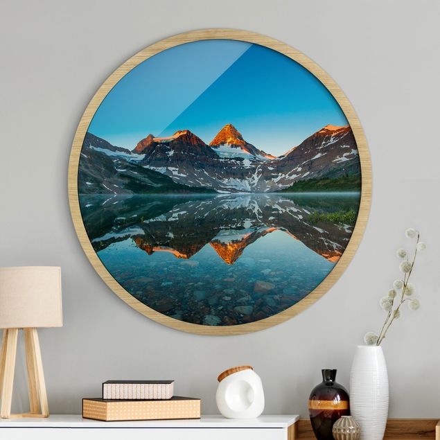 Moderne Bilder mit Rahmen Berglandschaft am Lake Magog in Kanada