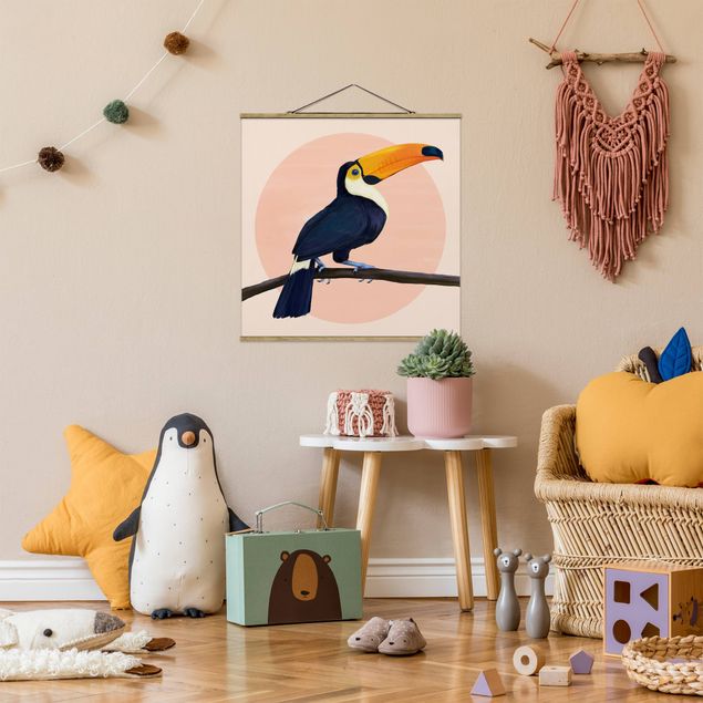Stoffbild mit Posterleisten - Laura Graves - Illustration Vogel Tukan Malerei Pastell - Quadrat 1:1