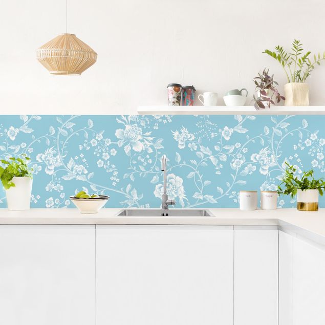 Küchenrückwand - Blumenranken auf Blau