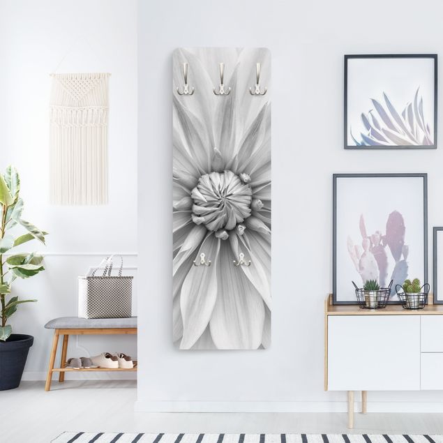 Wandgarderobe mit Motiv Botanische Blüte in Weiß