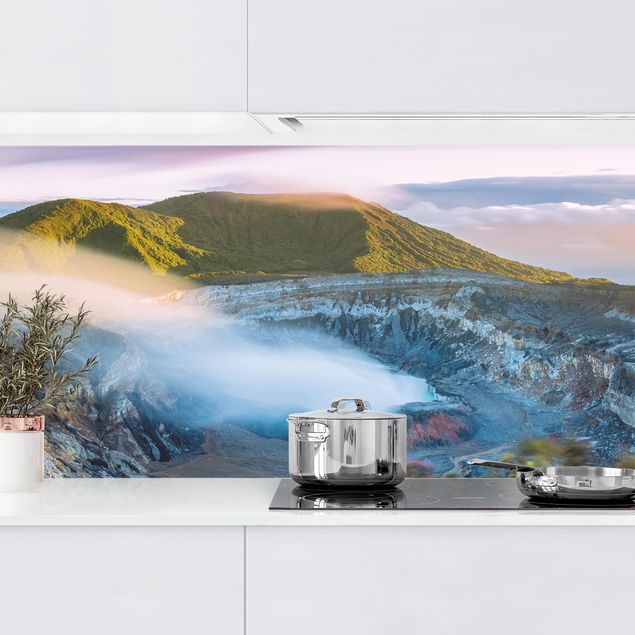 Platte Küchenrückwand Vulkan Poas bei Sonnenaufgang