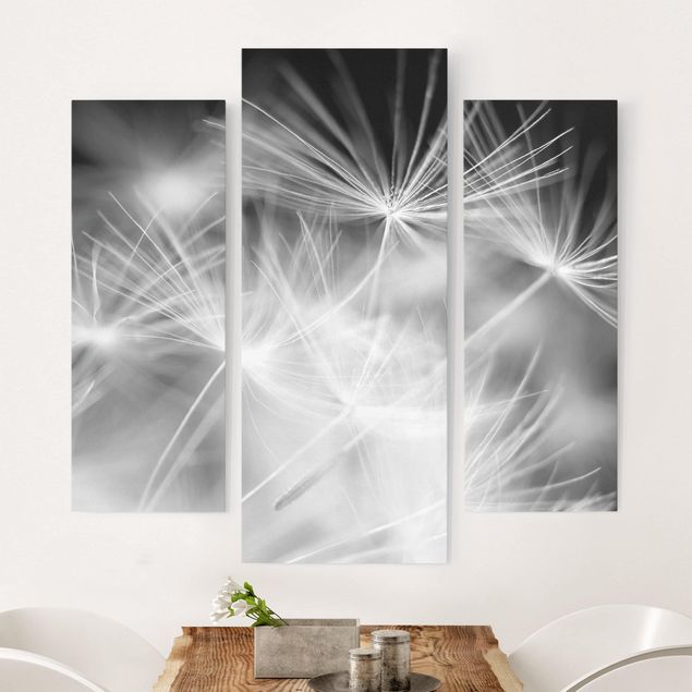 Leinwandbild 3-teilig - Bewegte Pusteblumen Nahaufnahme auf schwarzem Hintergrund - Galerie Triptychon
