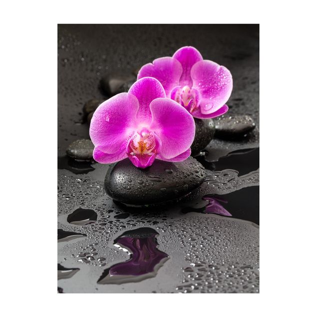 Mandala Teppich Pinke Orchideenblüten auf Steinen mit Tropfen