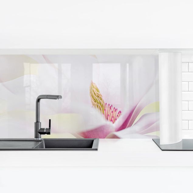Küchenrückwand selbstklebend Zarte Magnolienblüte