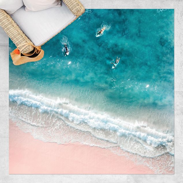 Teppich türkis Drei Surfer paddeln zum Ufer