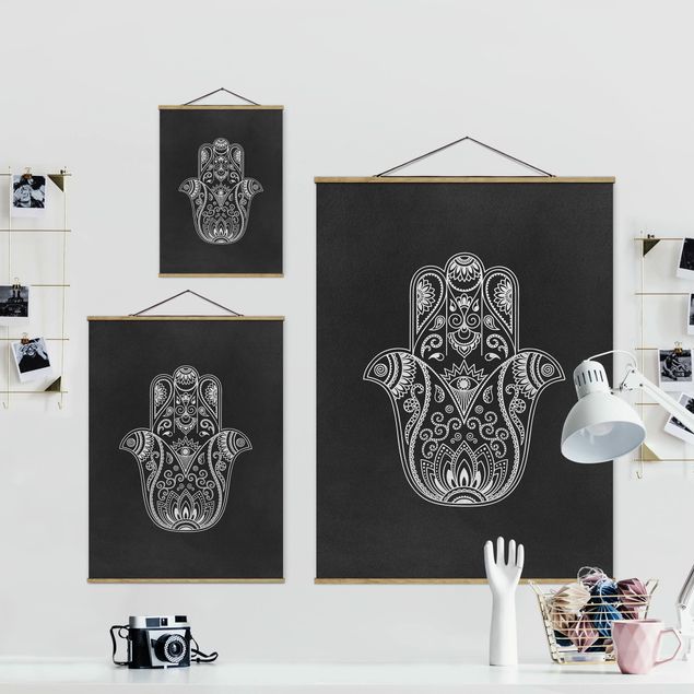 Stoffbild mit Posterleisten - Mandala Hamsa Hand Lotus Set auf Schwarz - Hochformat 3:4
