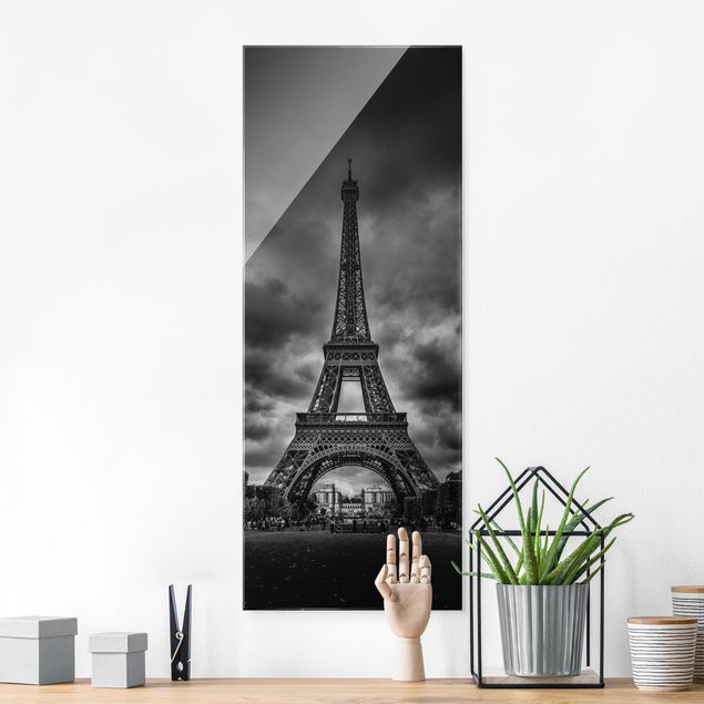 XXL Glasbilder Eiffelturm vor Wolken schwarz-weiß