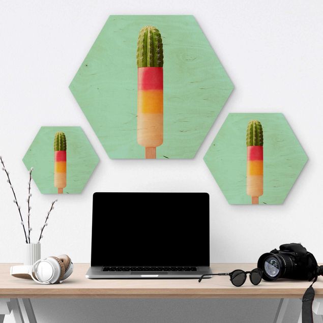 Hexagon Bild Holz - Jonas Loose - Eis mit Kaktus