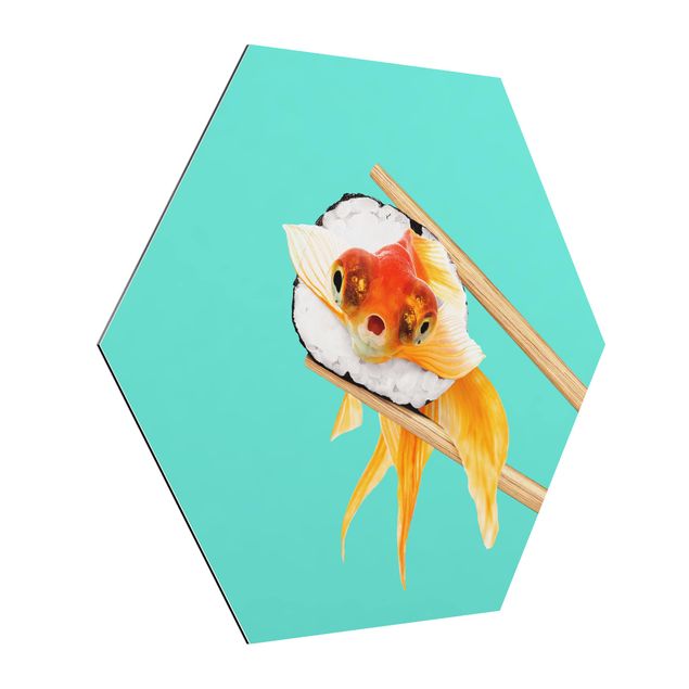 Hexagon Bild Alu-Dibond - Jonas Loose - Sushi mit Goldfisch