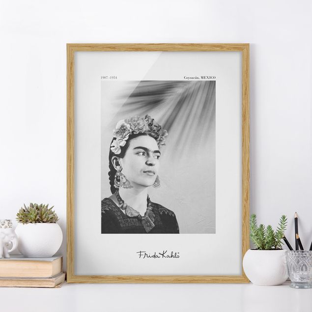 Moderne Bilder mit Rahmen Frida Kahlo Portrait mit Schmuck