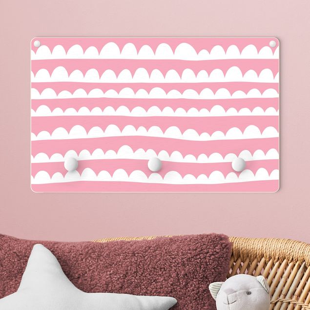 Wandgarderobe Muster Gezeichnete Weiße Wolkenbänder im Rosanen Himmel