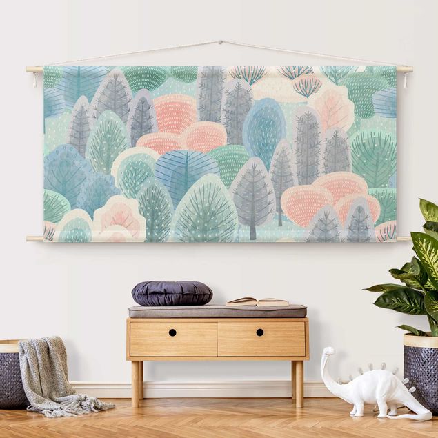 Moderne Wandteppiche Glücklicher Wald in Pastell