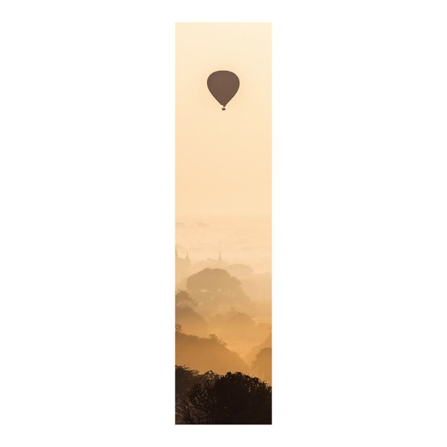 Flächenvorhang Heißluftballon im Nebel