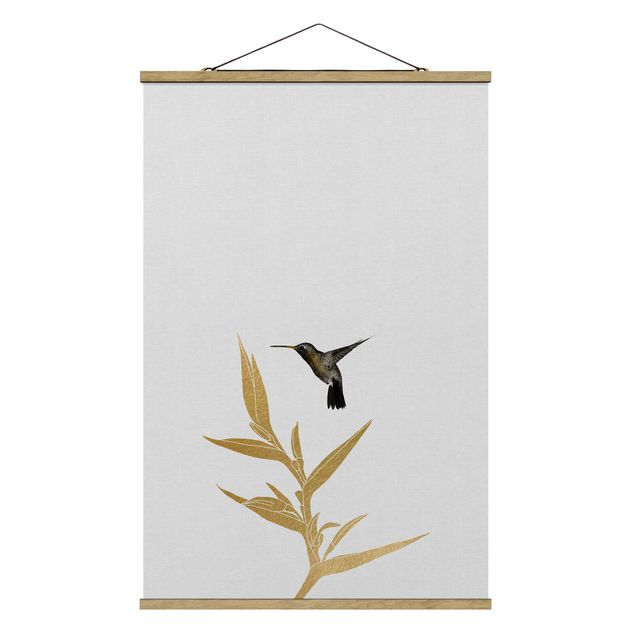Stoffbild mit Posterleisten - Kolibri und tropische goldene Blüte II - Hochformat 2:3