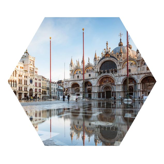 Fototapete selbstklebend Markusplatz in Venedig