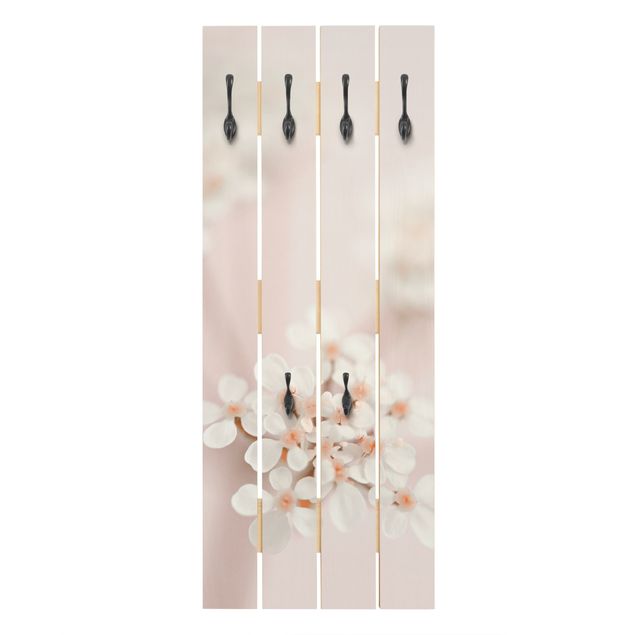 Wandgarderobe Holzpalette - Miniblüten im Rosanen Licht