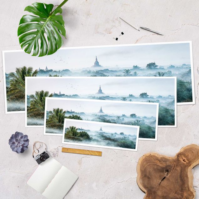 Poster - Morgennebel über dem Dschungel von Bagan - Panorama 3:1