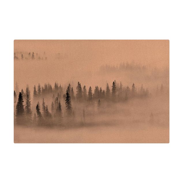 Kork-Teppich - Nebel im Tannenwald Schwarz-Weiß - Querformat 3:2