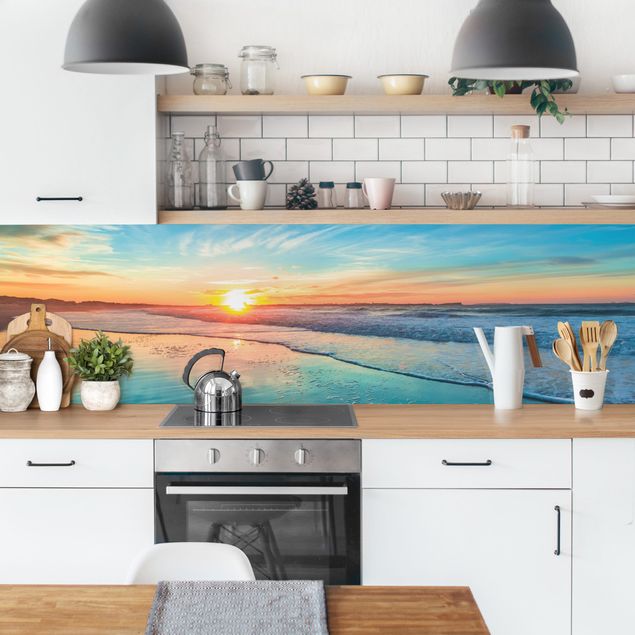 Küchenrückwand selbstklebend Romantischer Sonnenuntergang am Meer