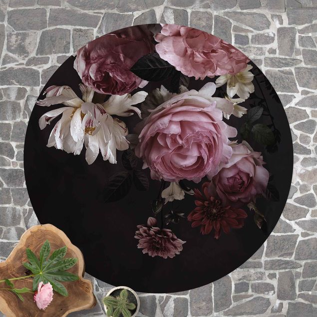 Teppich modern Rosa Blumen auf Schwarz Vintage