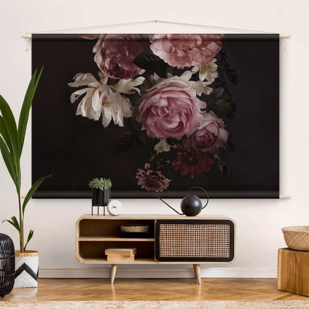 Moderne Wandteppiche Rosa Blumen auf Schwarz Vintage