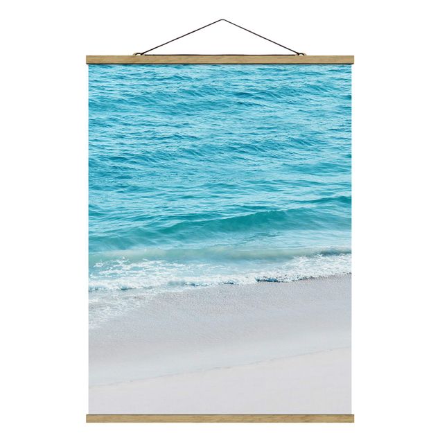 Stoffbild mit Posterleisten - Sanfte Wellen in Malibu - Hochformat 3:4