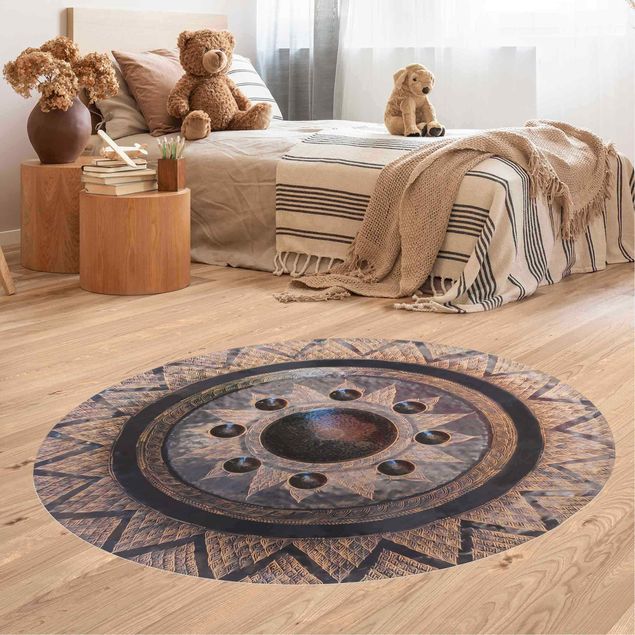 Mandala Teppich Schwarzer Kreis mit Details in Gold
