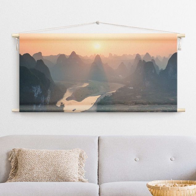 Wandbehang groß Sonnenaufgang in Berglandschaft
