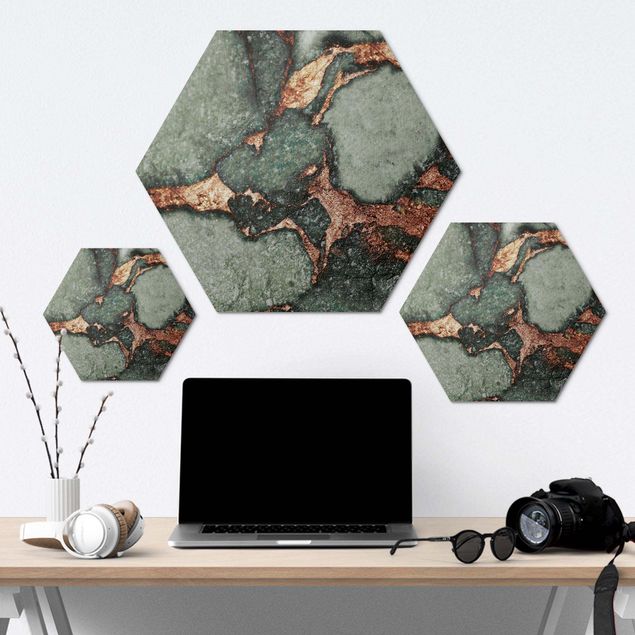 Hexagon Bild Alu-Dibond - Spiel der Farben Farngrün und Gold