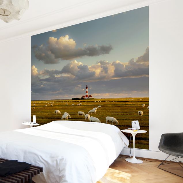 Fototapete Nordsee Leuchtturm mit Schafsherde